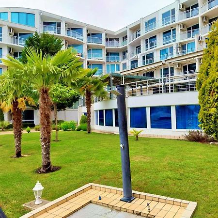 Design Studio In Atlantis Resort&Spa, Burgas Airport מראה חיצוני תמונה