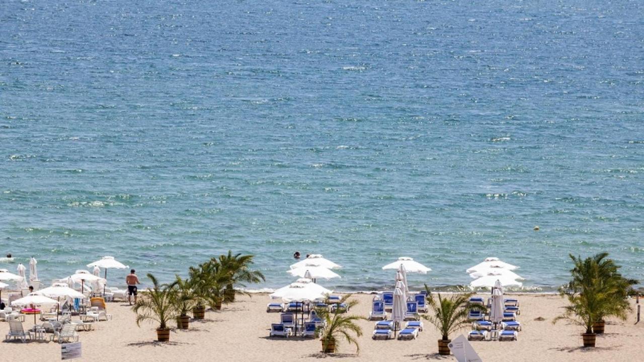 Design Studio In Atlantis Resort&Spa, Burgas Airport מראה חיצוני תמונה