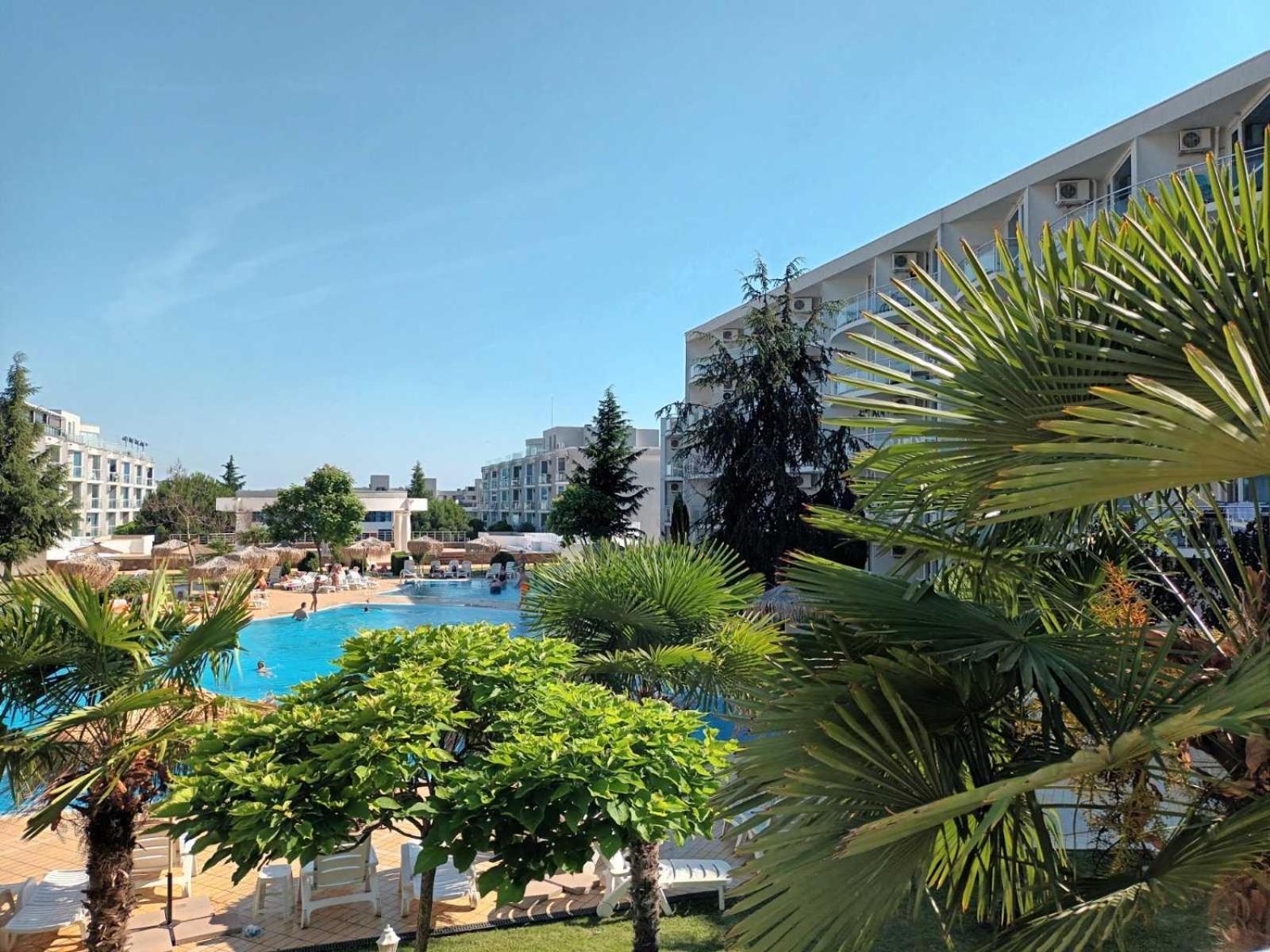 Design Studio In Atlantis Resort&Spa, Burgas Airport מראה חיצוני תמונה